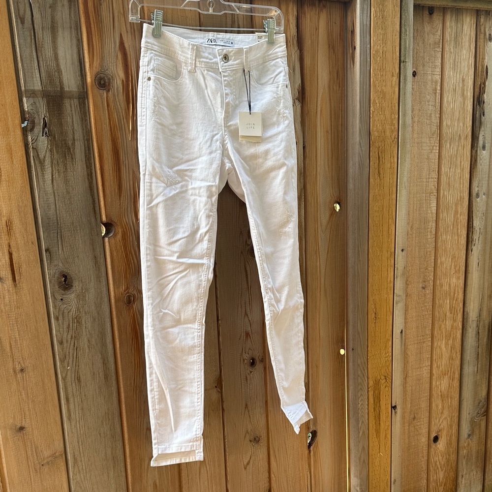 USA4 - MEX26 Zara Women's Cream Skinny Jeans